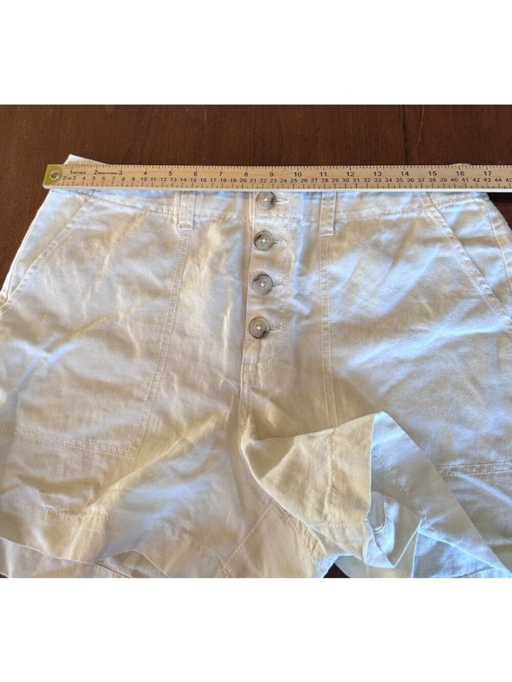 LOFT Women's White Linen Shorts Size 10 Quiet Luxury Classic - Picture 4 of 5